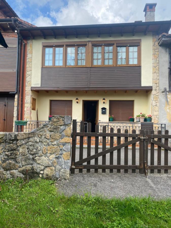 Villa Casa Luisa Biedes, Pilona à Infiesto Extérieur photo