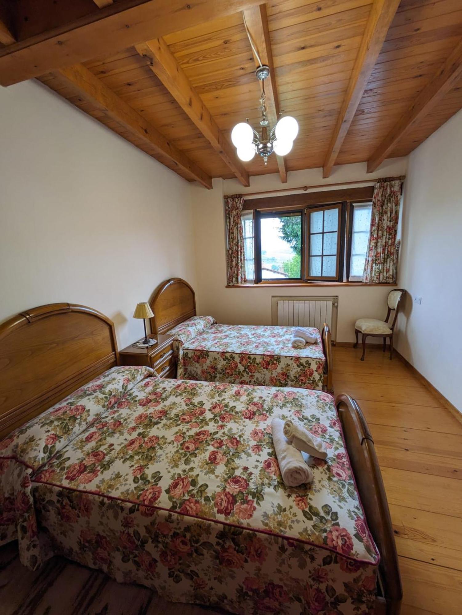 Villa Casa Luisa Biedes, Pilona à Infiesto Extérieur photo