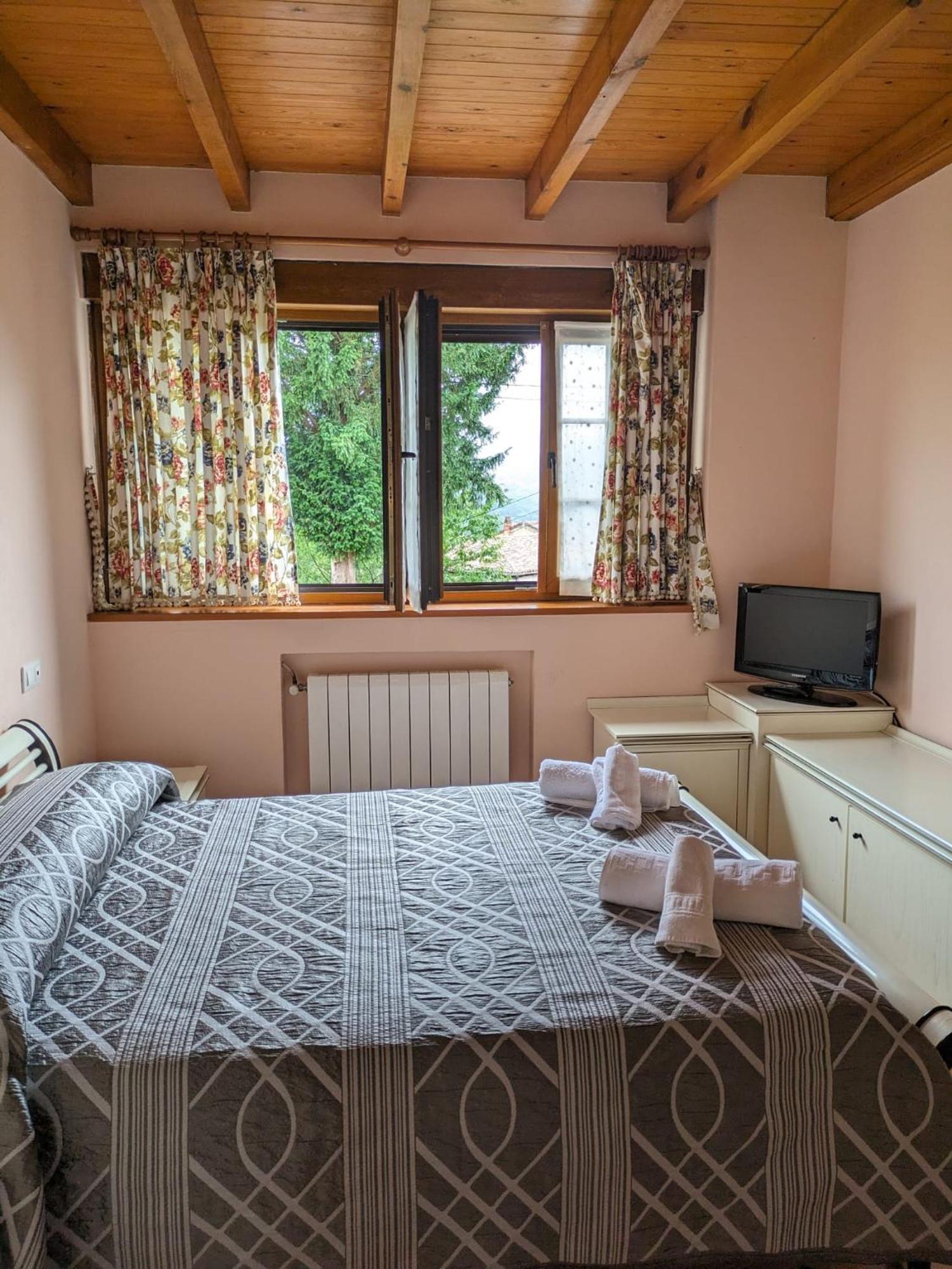 Villa Casa Luisa Biedes, Pilona à Infiesto Extérieur photo